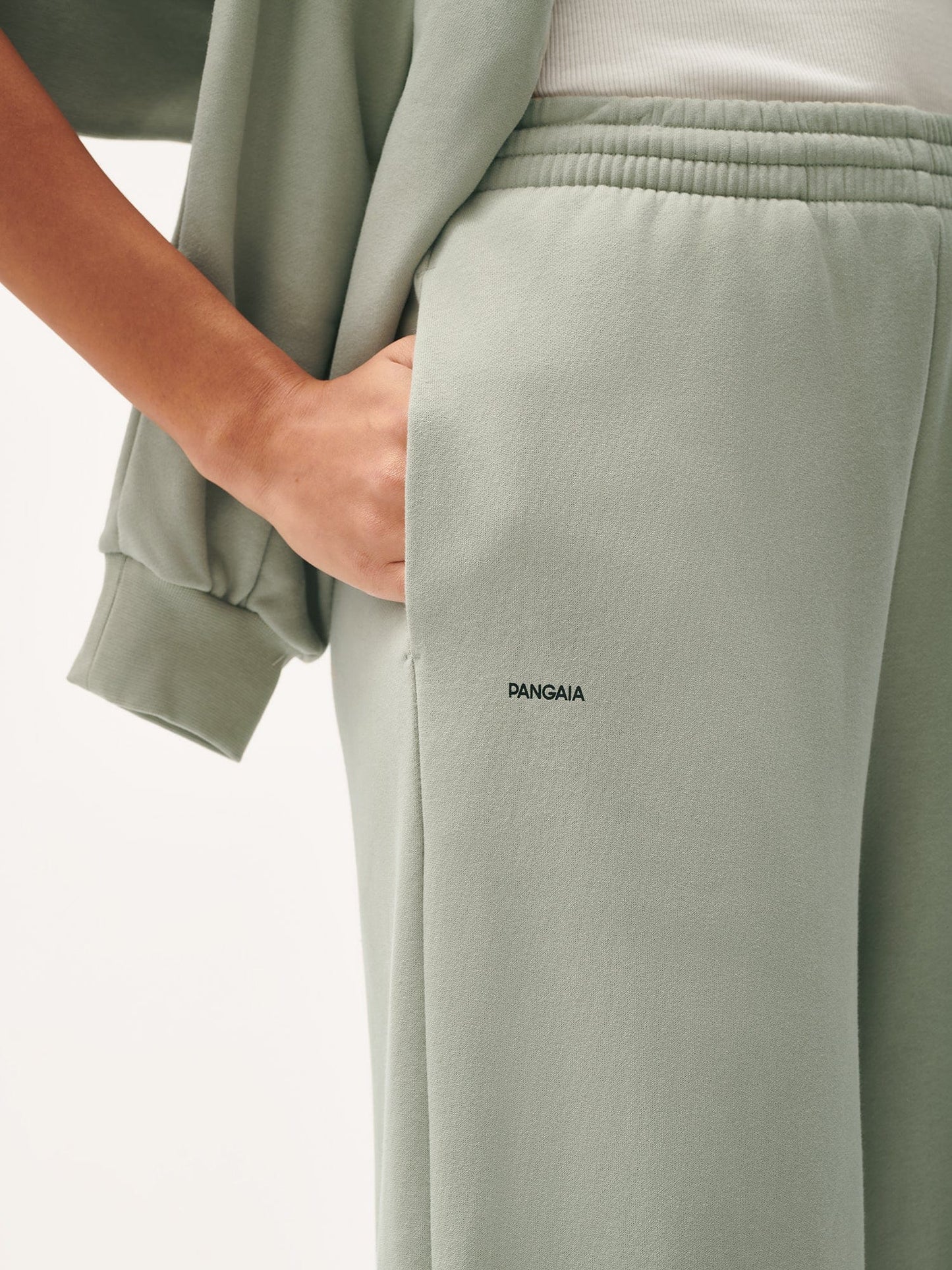 Womens 365 Midweight Straight Leg Track Pants—moss green