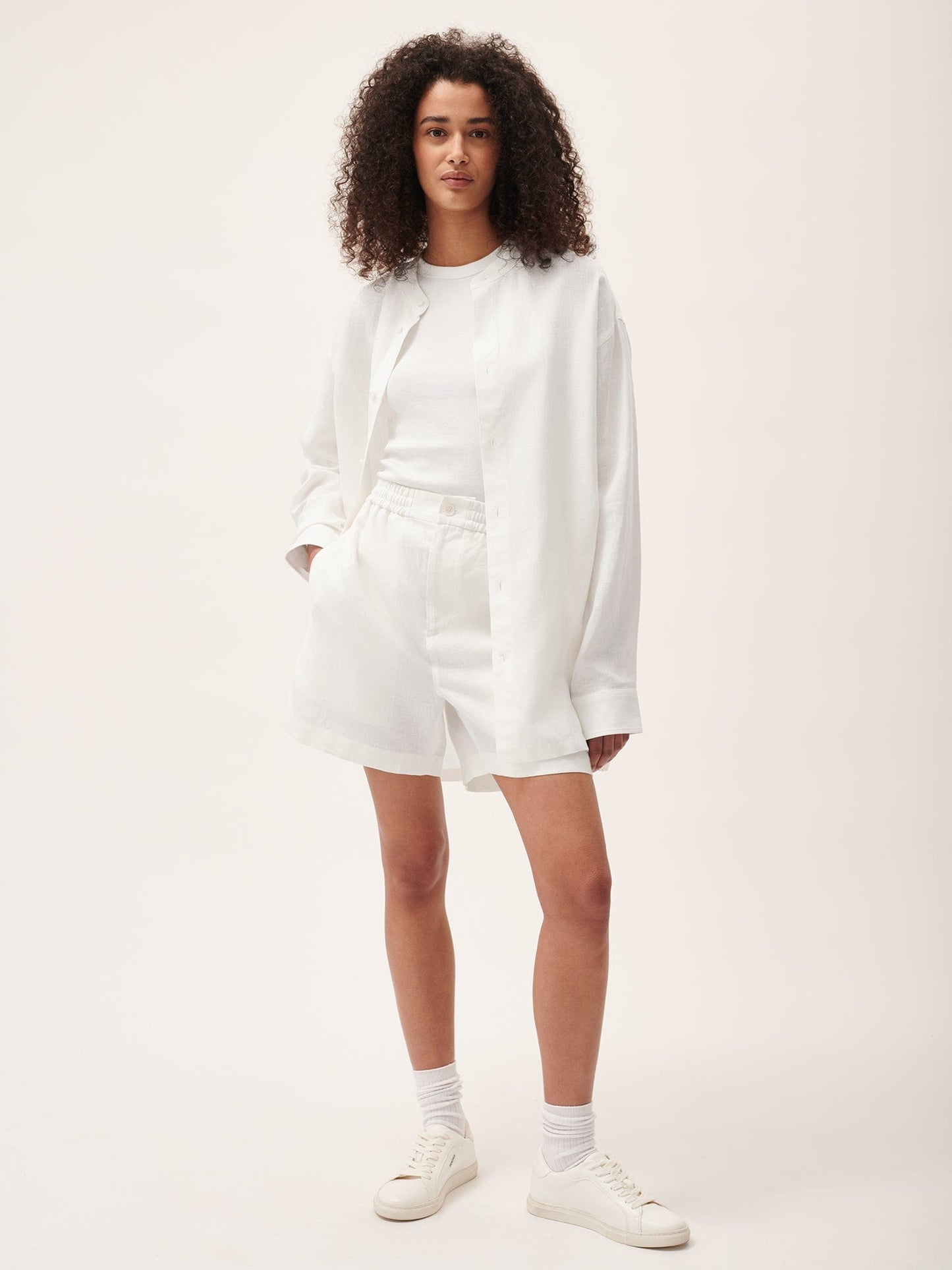 Womens Aloe Linen Mid Length Shorts—off-white