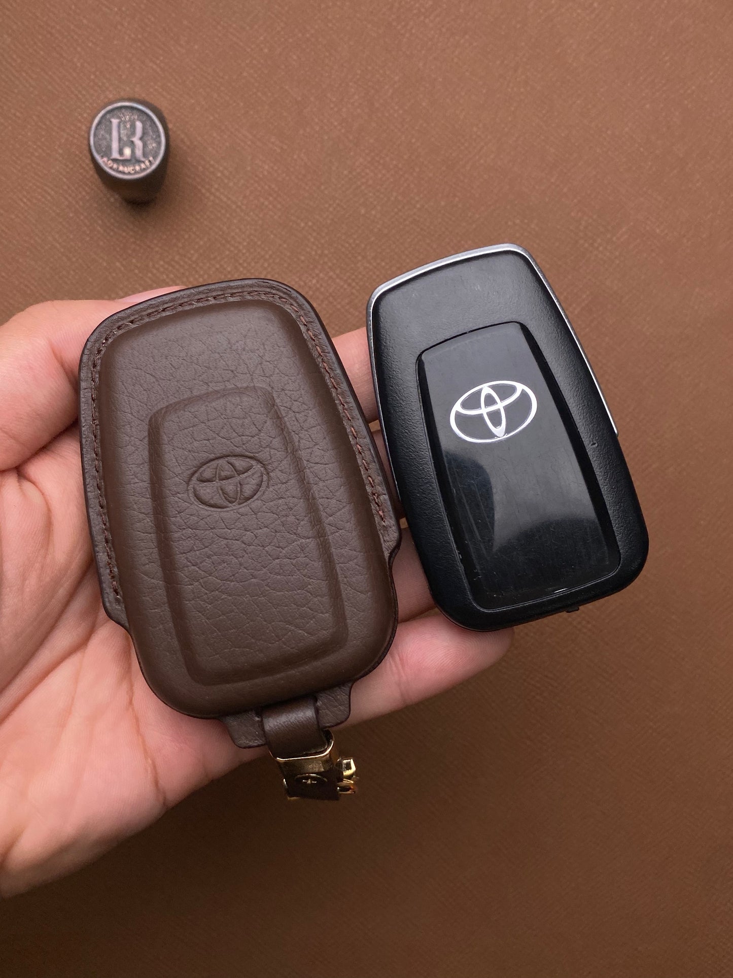 Leather Key Case for Toyota Camry, Cross (2019-2023) - TOD4