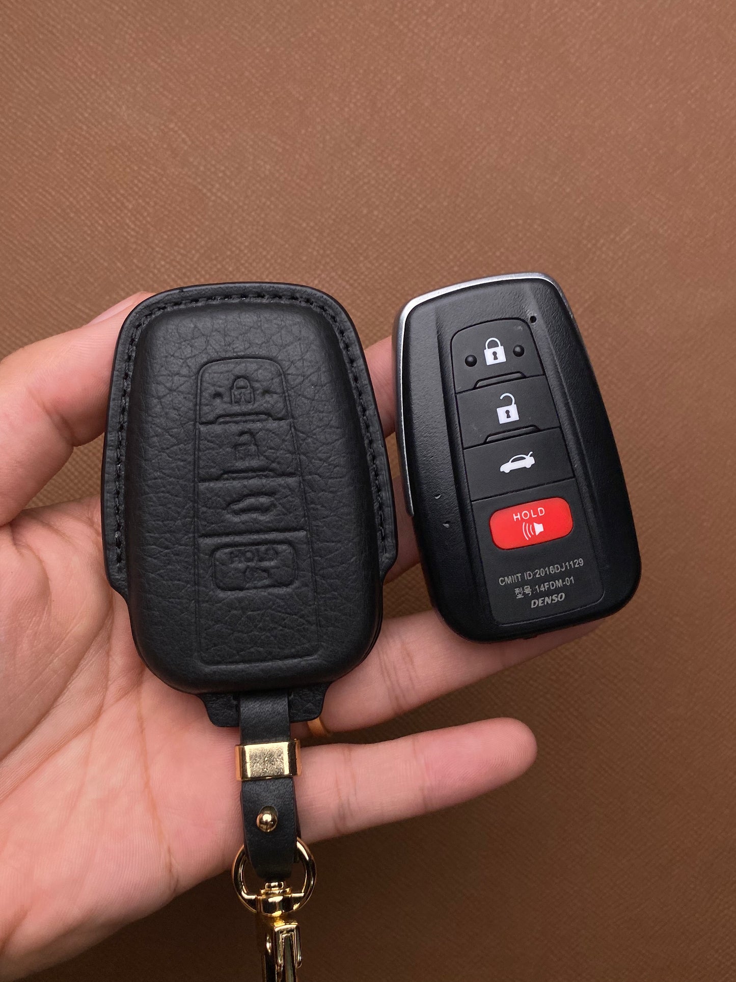 Leather Key Case for Toyota Camry, Cross (2019-2023) - TOD4