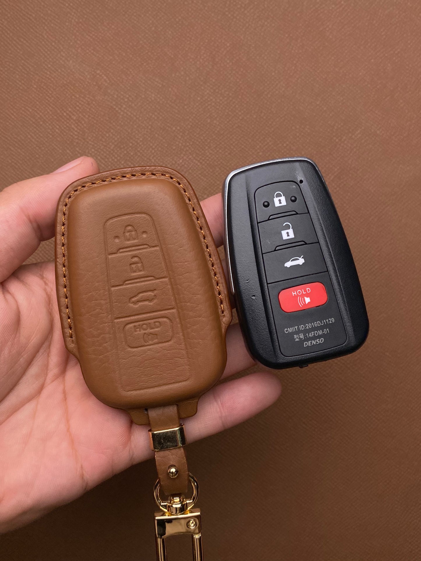 Leather Key Case for Toyota Camry, Cross (2019-2023) - TOD4