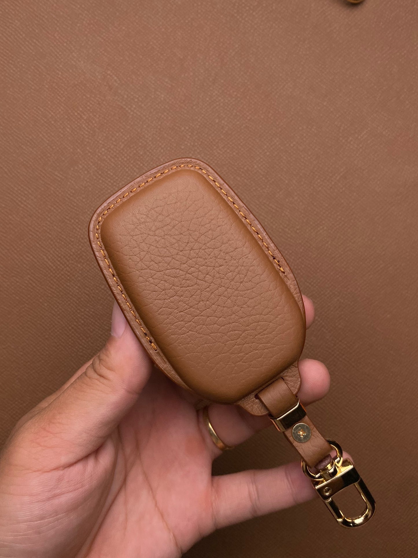 Leather Key Case for Toyota Fortuner, Innova V, Hilux G (2017-2022) 3-Button Smart Key - TOC3OTO