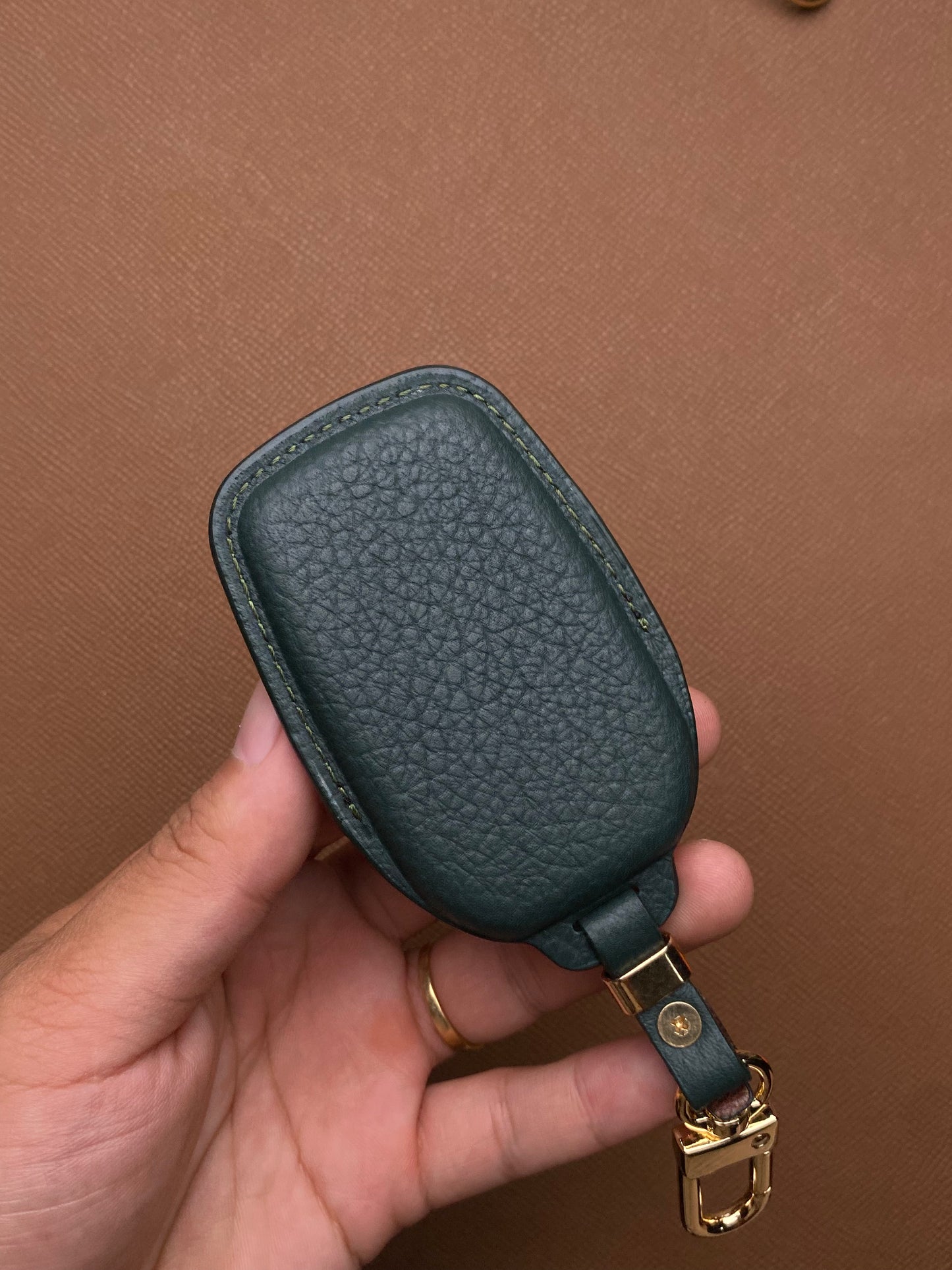 Leather Key Case for Toyota Fortuner, Innova V, Hilux G (2017-2022) 3-Button Smart Key - TOC3OTO