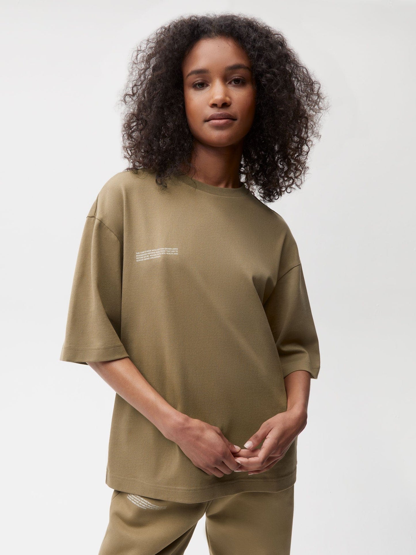 Womens In Conversion Cotton Boxy T-shirt—carbon brown