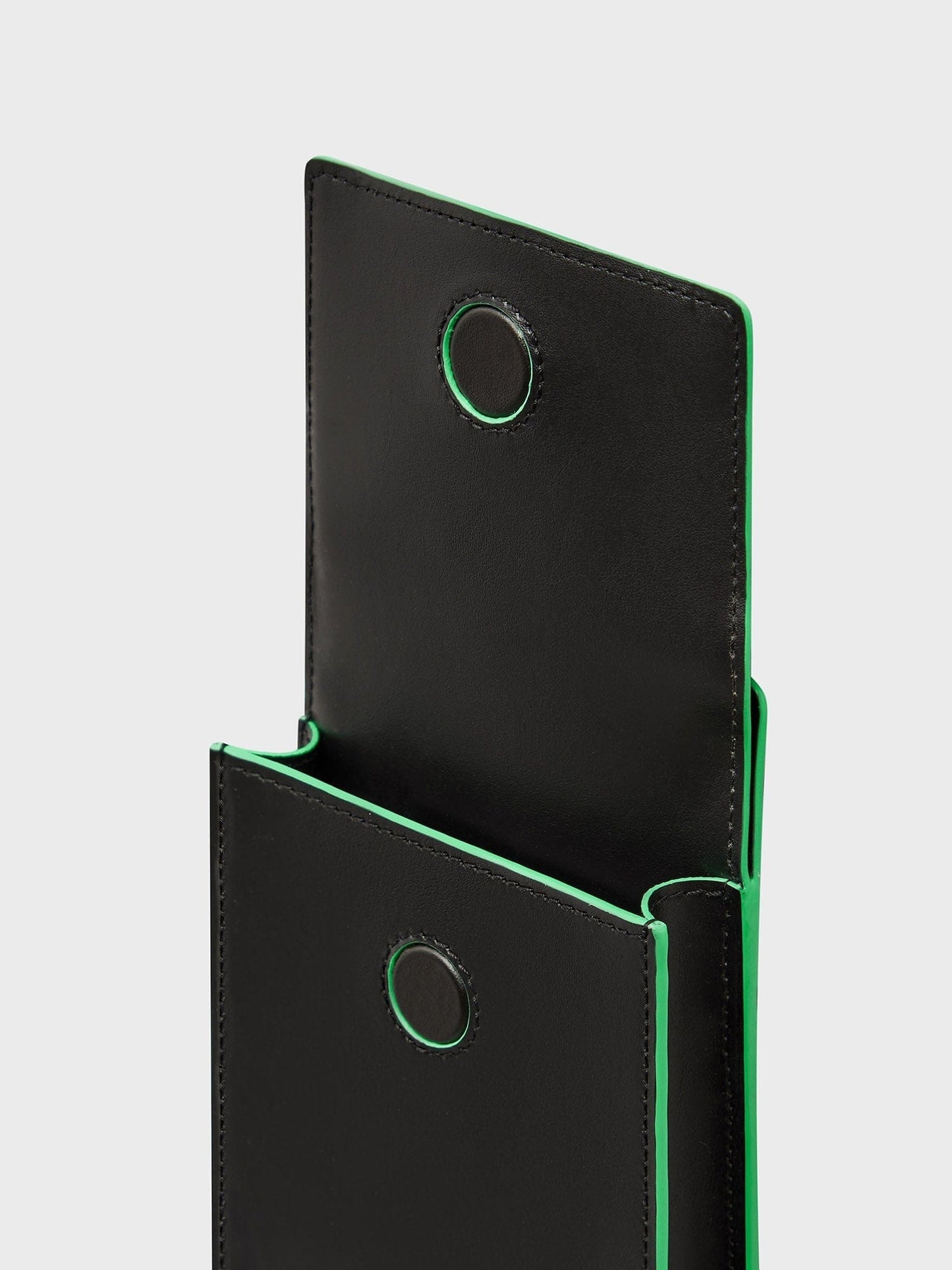 Biobased Passport Holder—jade green