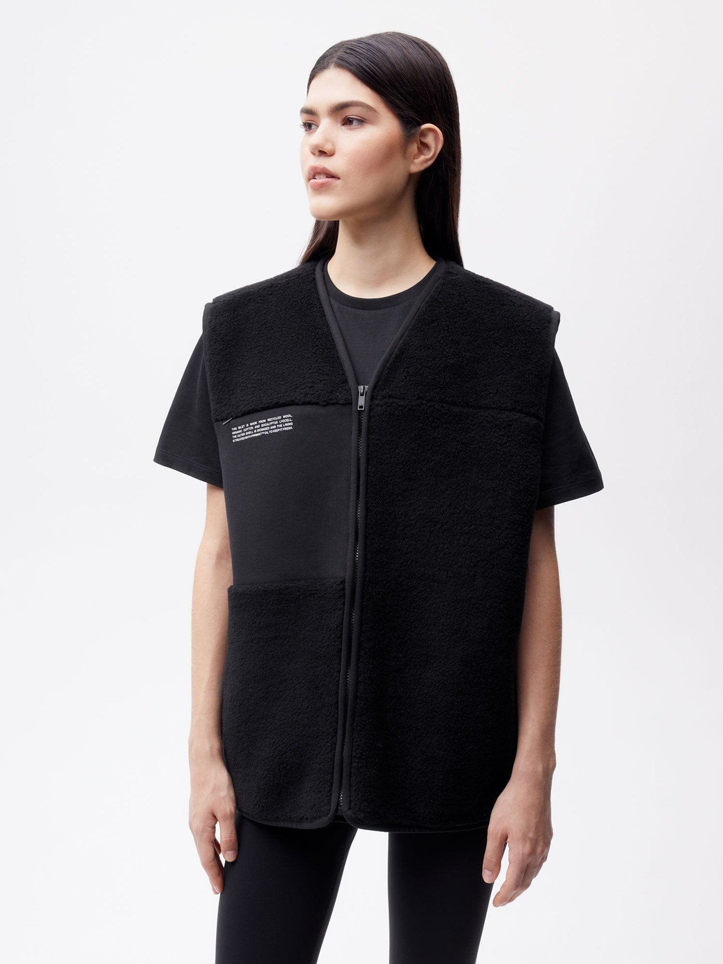 Womens Recycled Wool Fleece Gilet—black