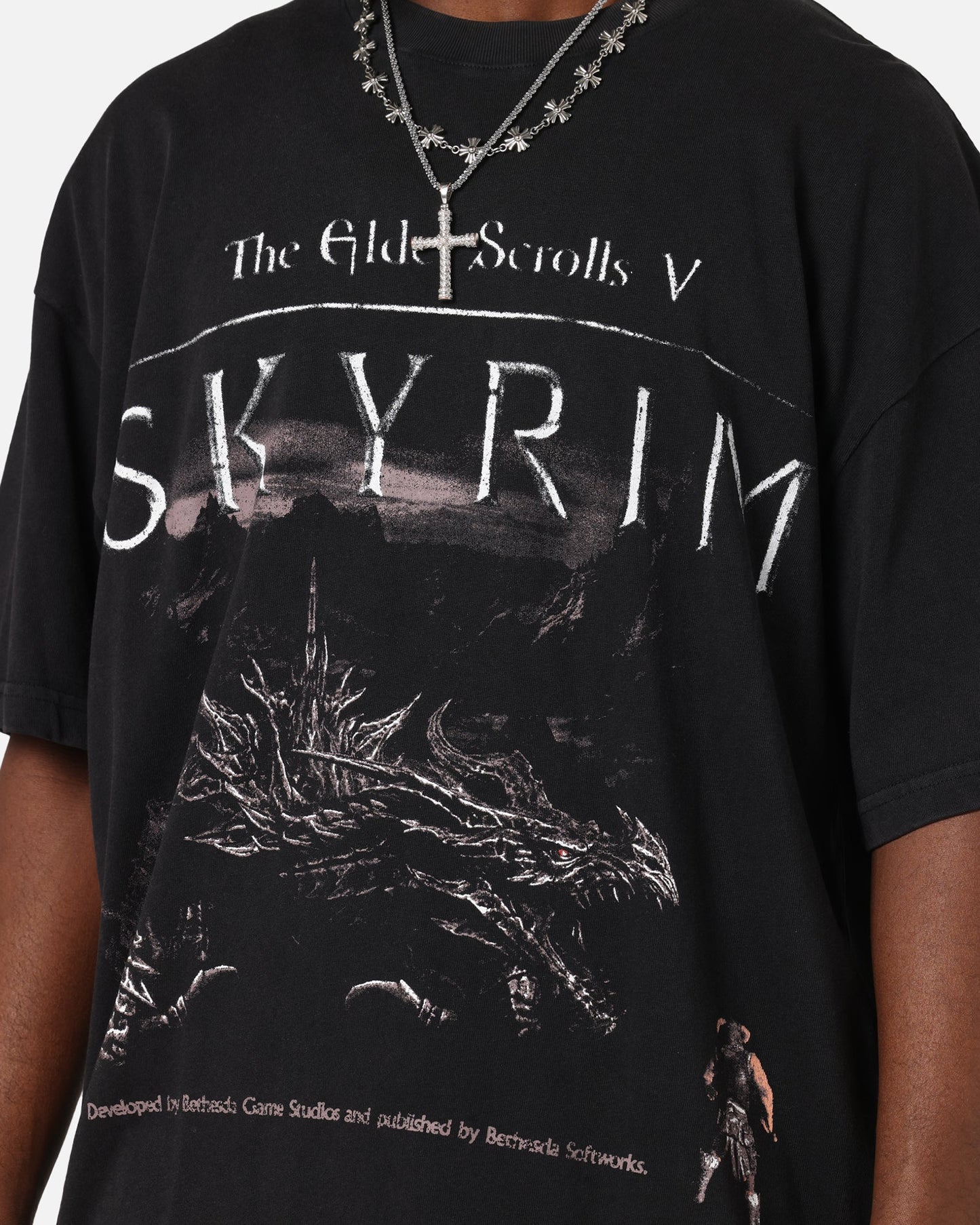 73 Studio X The Elder Scrolls V: Skyrim '11 Dragonborn Vintage T-Shirt Black Acidwash