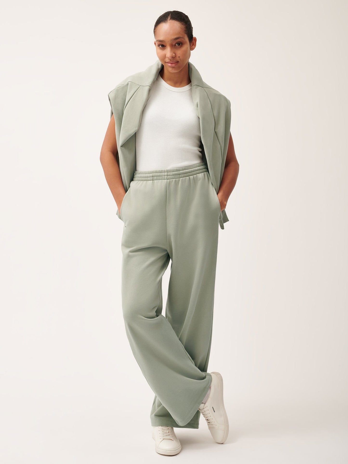 Womens 365 Midweight Straight Leg Track Pants—moss green