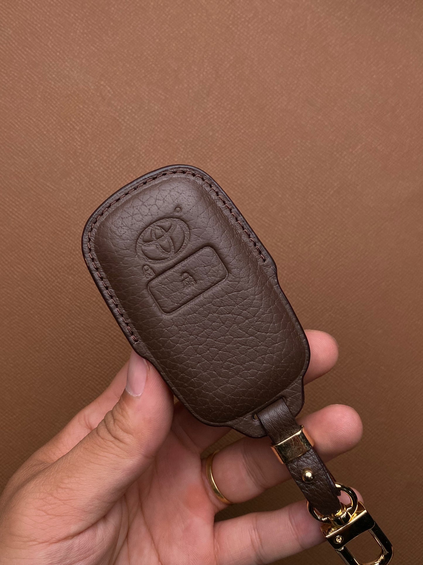 Leather Key Case for Toyota RAIZE, VELOZ, Wigo, AVANZA, Yaris Cross (2021-2022) - TOF2