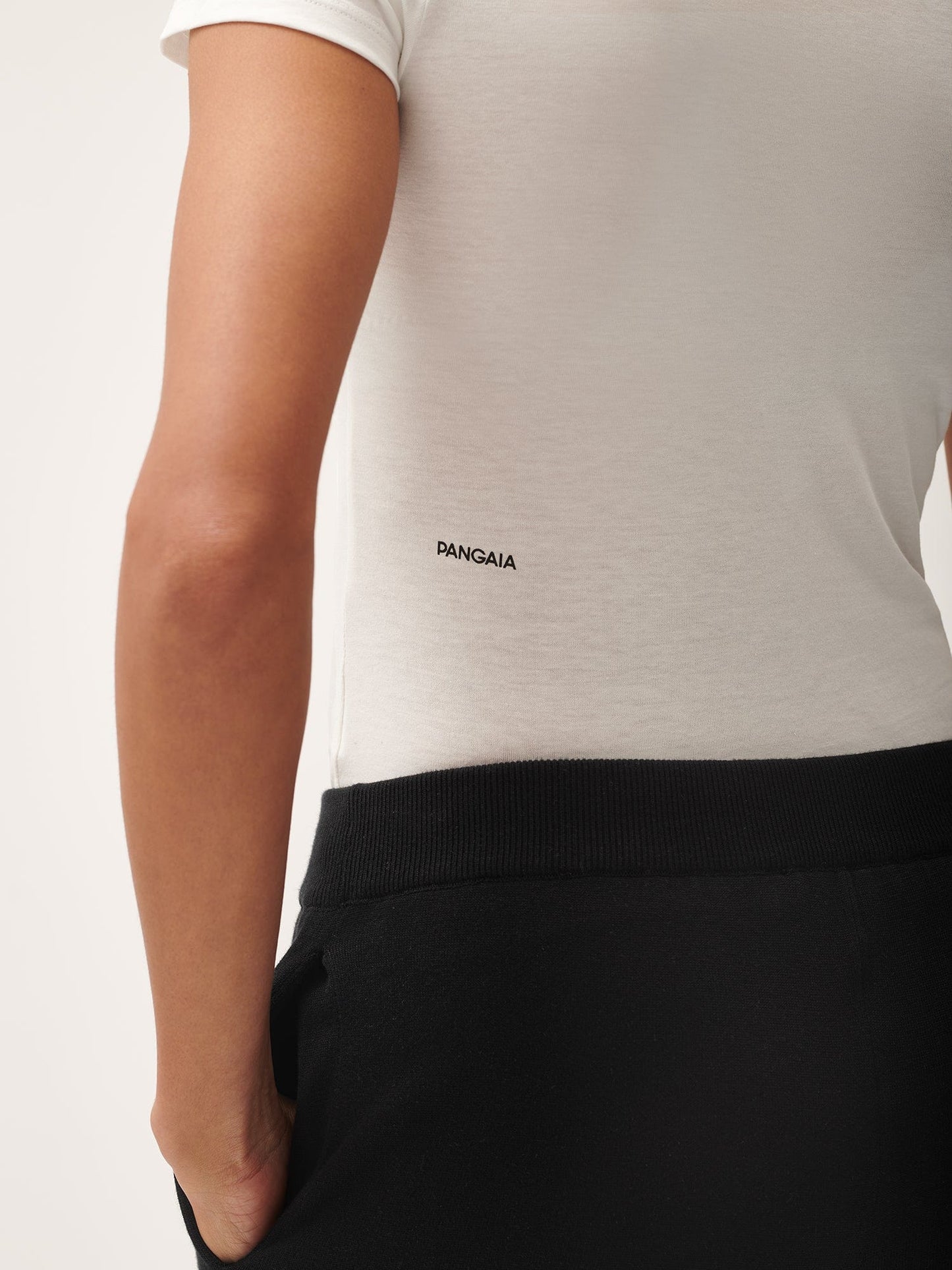 Womens 365 Cotton-Stretch T-shirt—off-white